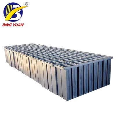 R404A 124.3KW 380V 25KG آلة صنع الثلج التجارية ، آلة تصنيع مكعبات الثلج التجارية